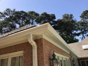 How Seamless Gutters Simplify Home Maintenance