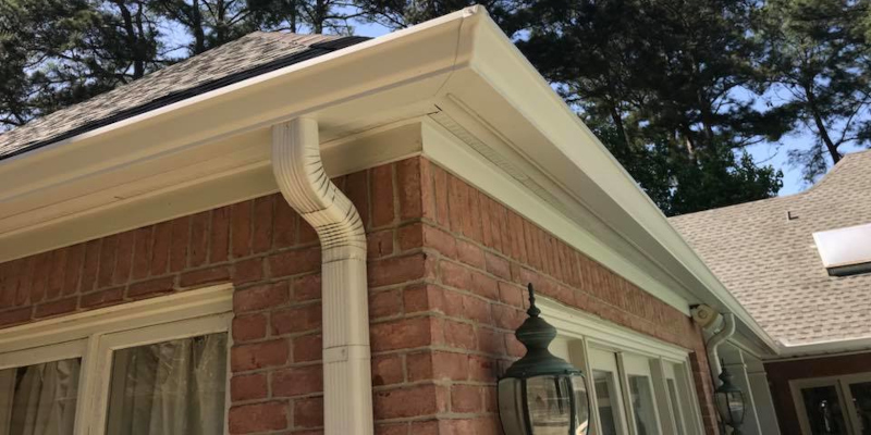 How Seamless Gutters Simplify Home Maintenance